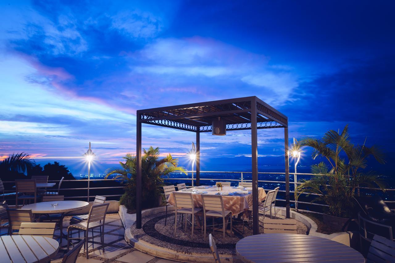 Hotel Montana Petionville Екстер'єр фото