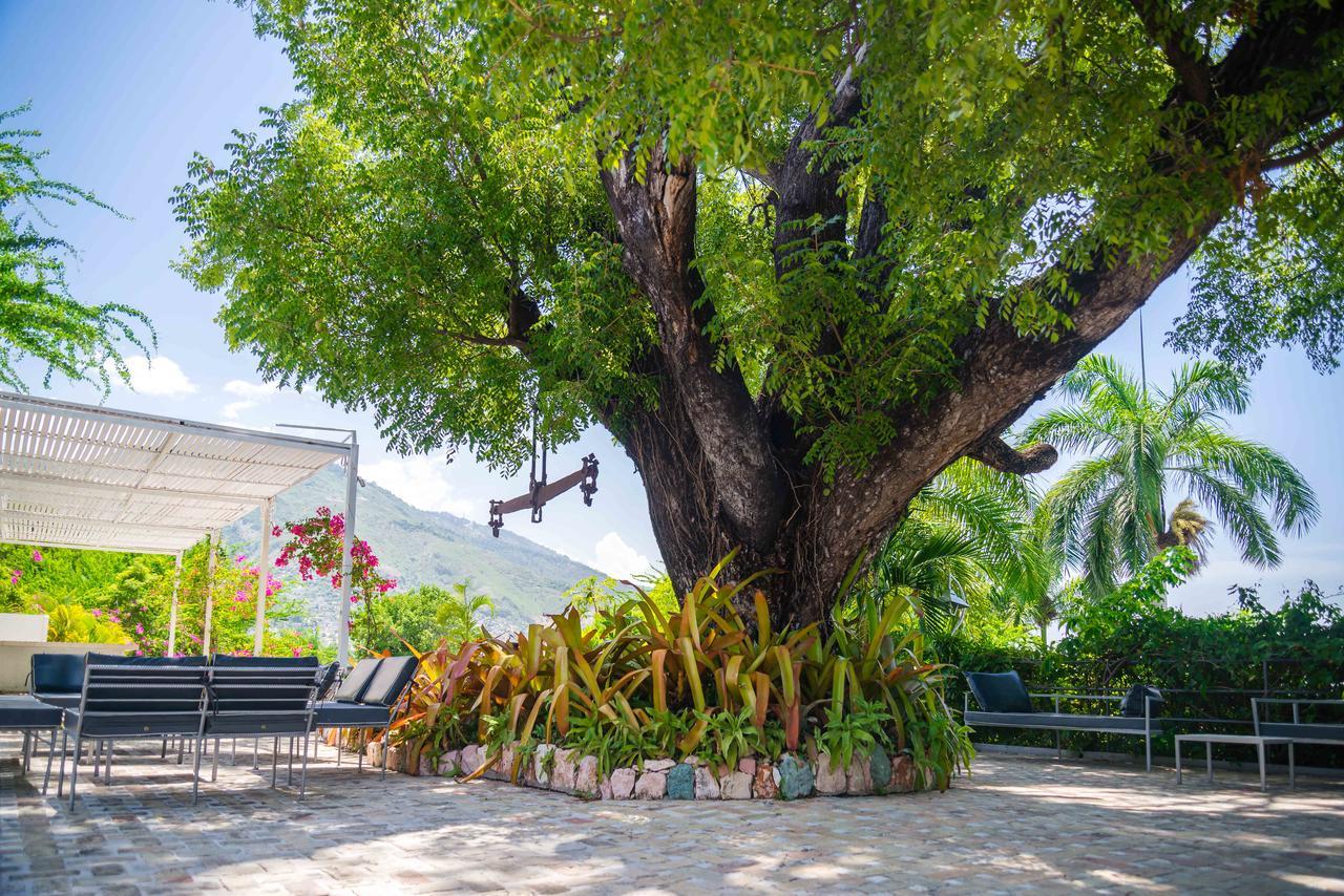 Hotel Montana Petionville Екстер'єр фото